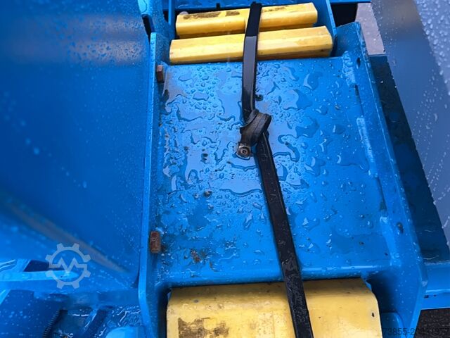 Trailer-Mounted Boom Lift Genie TZ34 (12m)