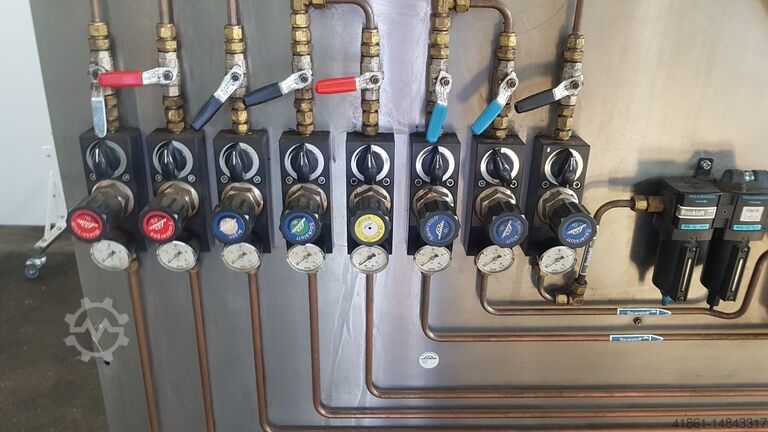 Gasübernahmeanlage mit Druckminderer ESAB-LINDE Gasübernahmelanlage