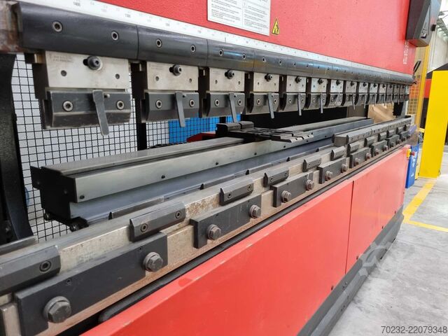 Press brake Amada HFP 130-3