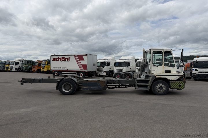 Truck chassis  YT222 4x2 Chassis-Kabine / Swiss-Vehicle