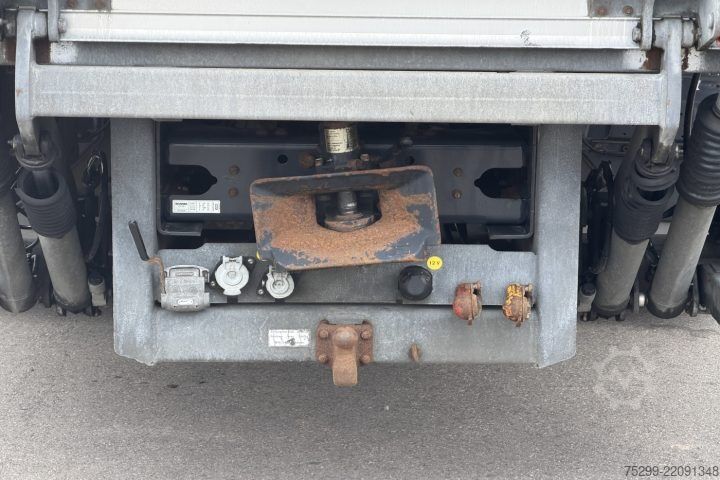 Flatbed truck with tarp Scania P340 LB 4x2 Plane/HB / Swiss-Vehicle
