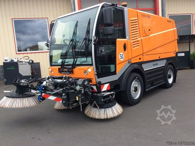 Kehrmaschine Bucher - GMeiner - Giletta CityCat 5006 50 km/h