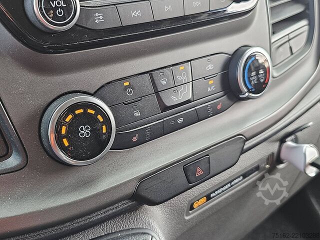 High-roof van FORD TRANSIT CUSTOM 2.0 L2H1 Navi Airco