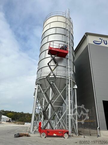 Concrete machine Polygonmach 500Ton capacity cement silo