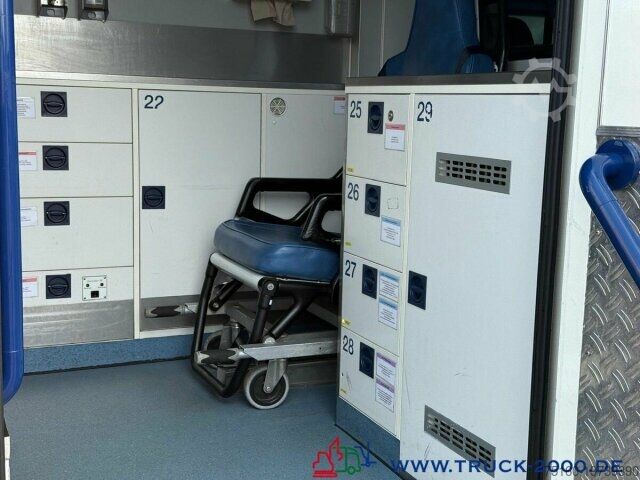 Fire truck Mercedes-Benz Sprinter 516 Fahrtec RTW Luftfederung Retarder