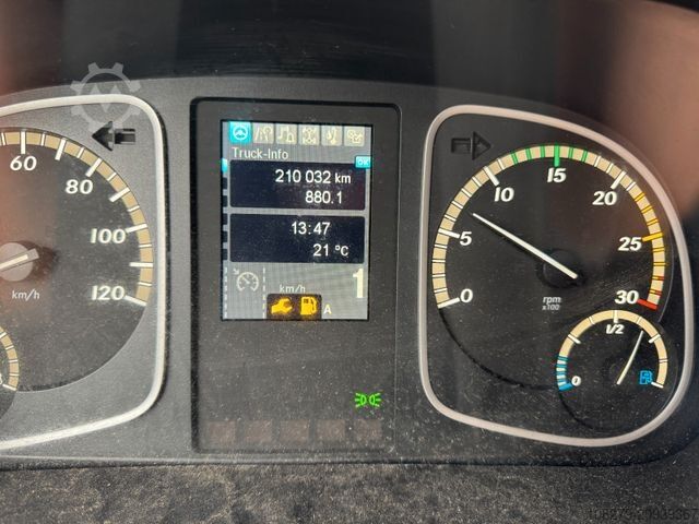 Refrigerator body van MERCEDES-BENZ 818 L Atego Kühlwagen