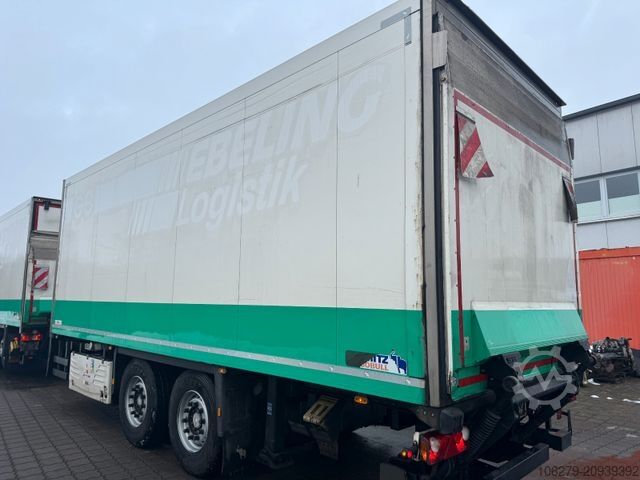 Reefer trailer SCHMITZ CARGOBULL ZKO 18 Tandem Kühlkoffer