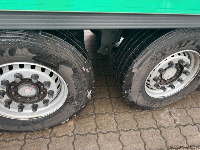 Reefer trailer SCHMITZ CARGOBULL ZKO 18 Tandem Kühlkoffer