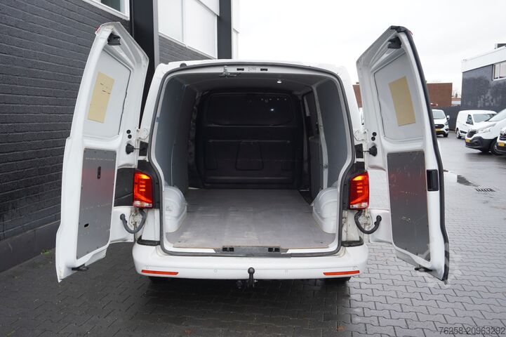 Delivery van Volkswagen Transporter 2.0 TDI - EURO 6 - Airco - Navi - C...