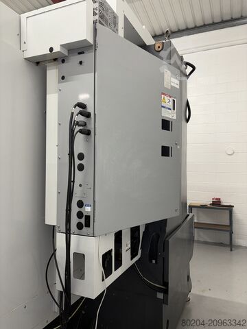 Vertical machining center HAAS VF6 5 AXIS