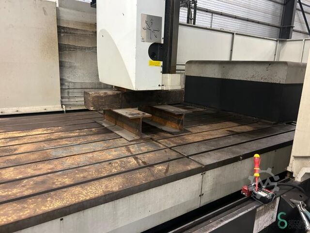 Milling machines  Kao Ming KMC-3000 SV-H 2009 Kao Ming 