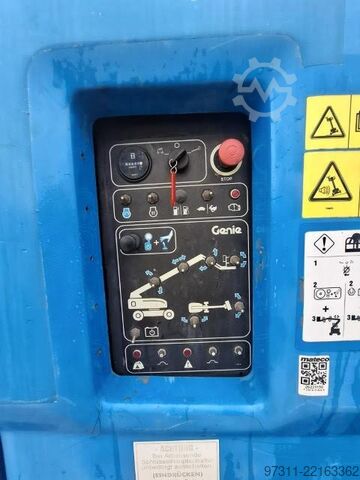 Telescopic boom lift Genie S-65