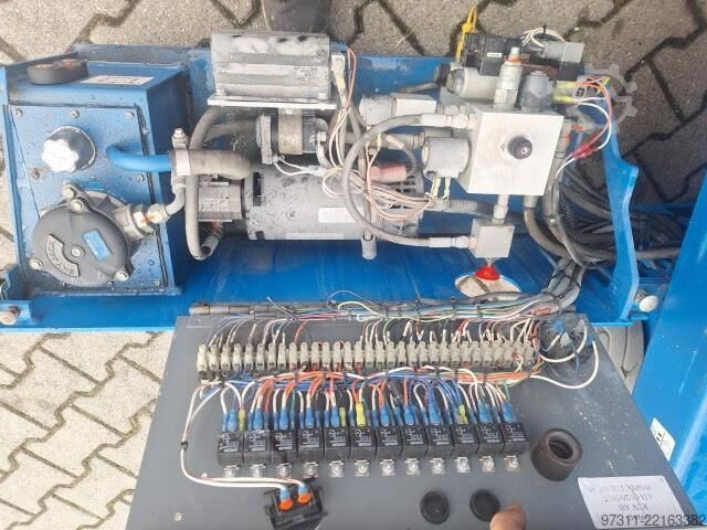 Scherenhebebühne SkyJack SJIII 3219