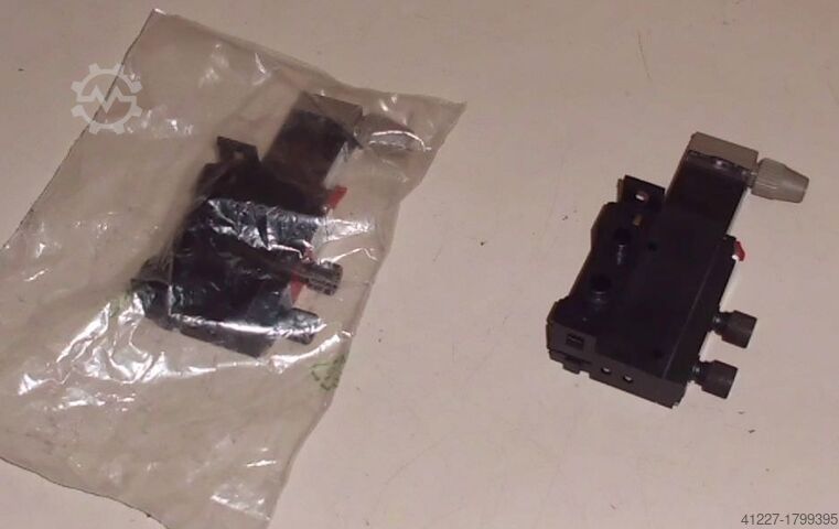 Solenoid valve Bürkert 0470 G 4,0 NBR EA