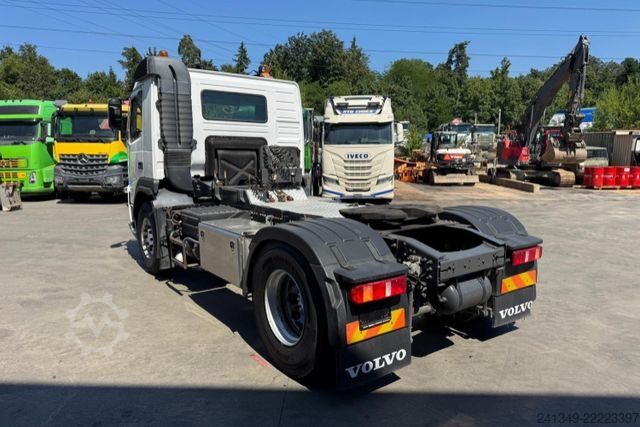 Standard tractor unit VOLVO FM-420 4x2