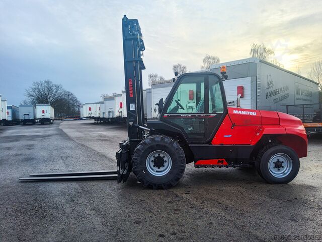 All-terrain forklift Manitou M 70-2