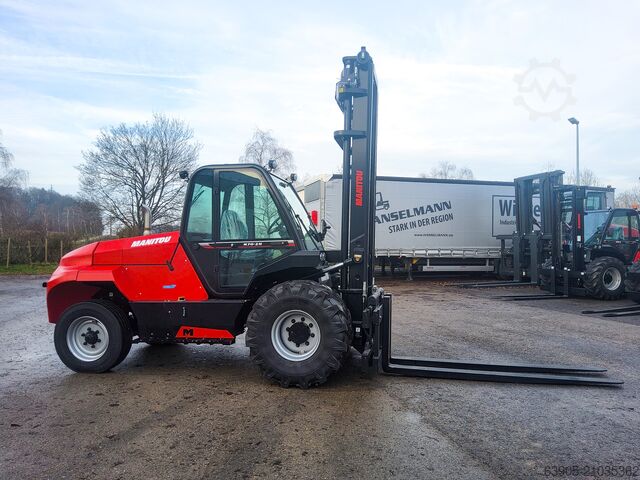 All-terrain forklift Manitou M 70-2