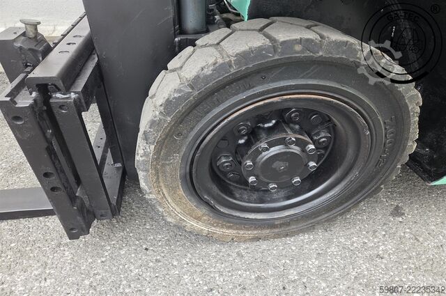 LP gas Mitsubishi FG25T