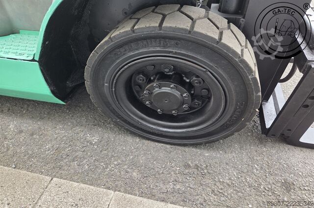 LP gas Mitsubishi FG25T