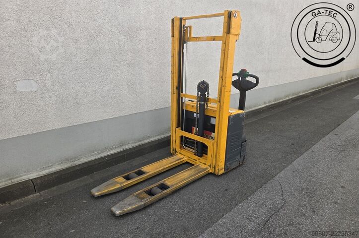 Manual stacker Jungheinrich EJC112