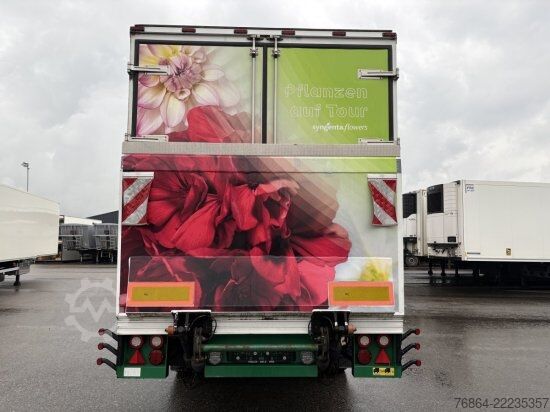 Box semitrailer  K.M.A HOLLAND KM02 KG, VERKAUFSKOFFER MIT KüCHE,  RECHTS TERRASSE AUSKLAPPBAR, SHOWTRAILER