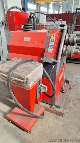 Profilbiegemaschine AKYAPAK APK 61