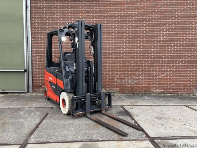 Electric 4-wheel forklift Linde E25H-01/600
