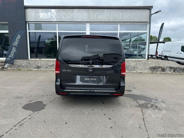 Minibus MERCEDES-BENZ EQV 300 AVANTGARDE/AIRMATIC/MBUX/NAVI/PANO/360°/