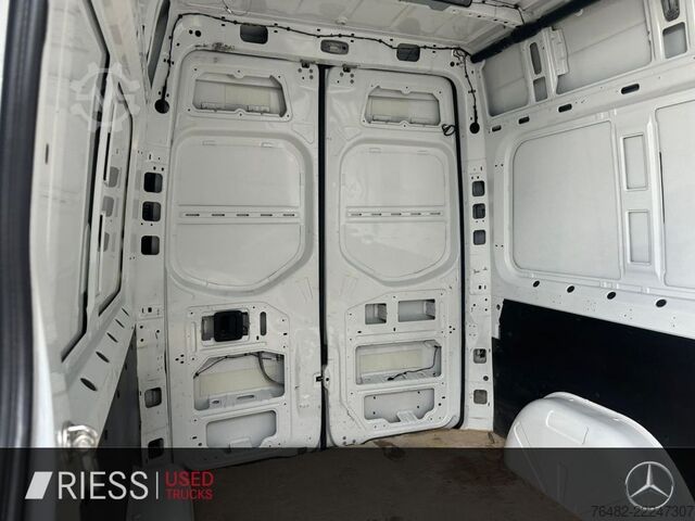 Panel van MERCEDES-BENZ Sprinter 315 CDI Kasten/L2H2/FWD/3924/KLIMA/DACH