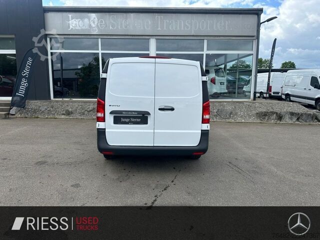 Minibus MERCEDES-BENZ eVito 111 KA/LANG/35kWh/NAVI/KLIMA/KAMERA/ AUT