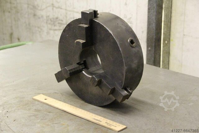 Dreibackenfutter unbekannt Ø 242 mm