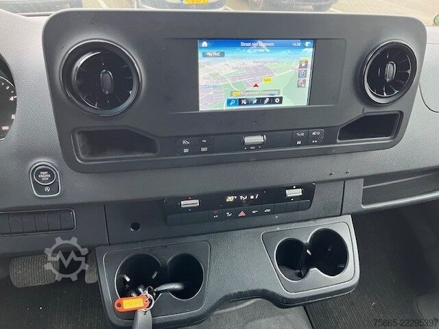 Fahrgestell mit Fahrerhaus Mercedes-Benz Sprinter 316 2.2 CDI / Box / Loadlift / Air-Sus...
