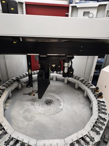 Vertical machining center Röders RFM 600 mit RCE1 (Bj.2017)
