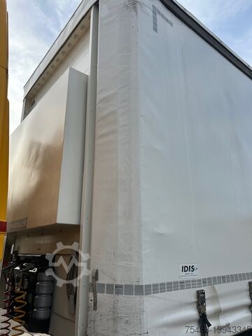 Curtain side semi-trailer Schwarzmüller 