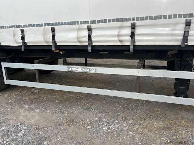 Curtain side semi-trailer Schwarzmüller