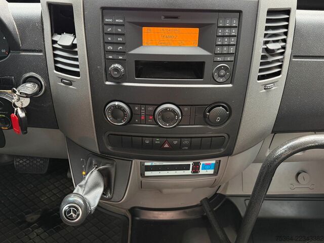 Minibus MERCEDES-BENZ Sprinter 313 Cdi L2H2 6 Sitze MOTOR DEFEKT