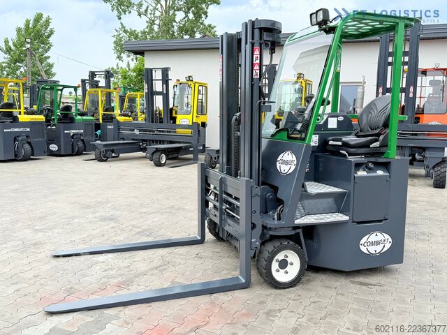 4-way forklift Combilift CB3000 / TRIPLEX 4900MM / FREE LIFT