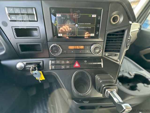 Standard tractor unit MERCEDES-BENZ Actros 1846 LS