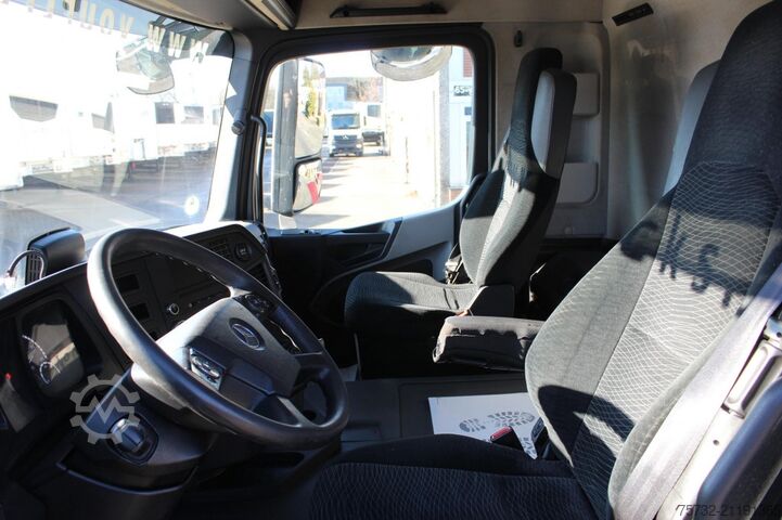 Standard SZM Mercedes-Benz Antos 1842   Anhähgerkupplung ACC Standheizung