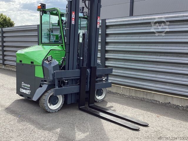 Four-way side loader Combilift CBE4000