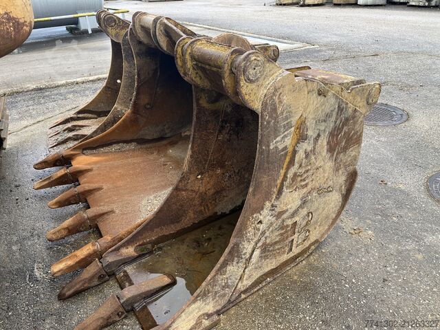 Liebherr R914 Liebherr R914