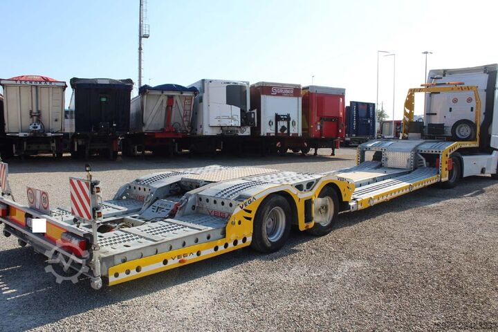 Car carrying semitrailer Vega carrellone bisarca allungabile usato