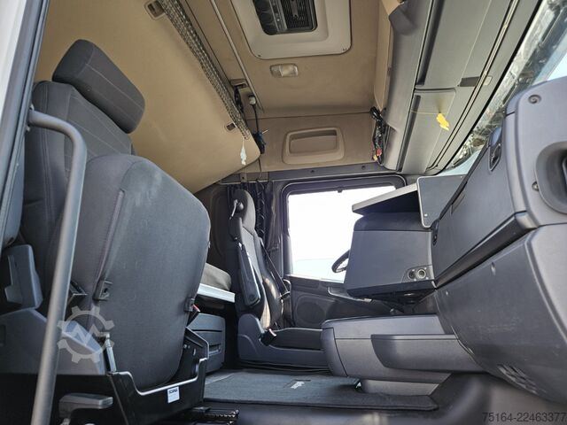 Tipper truck SCANIA R 520 6x2 Nachlauflenkachse