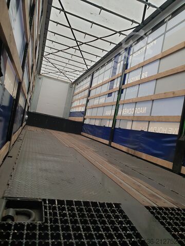 Auflieger mit Pritsche & Plane FLIEGL SVS 550 Spezial