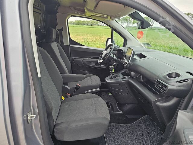 Suitcase FIAT DOBLO 1.5 L1 Navi Facelift NAP