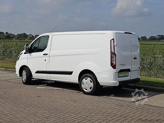 High-roof van FORD TRANSIT CUSTOM 2.0 L1H1 170Pk Automaat!