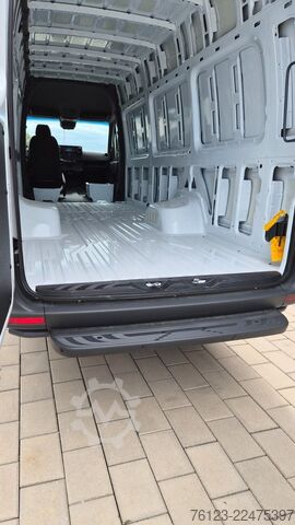 High top van MERCEDES-BENZ Sprinter III Kasten  519 CDI RWD 4x 4 Allrad
