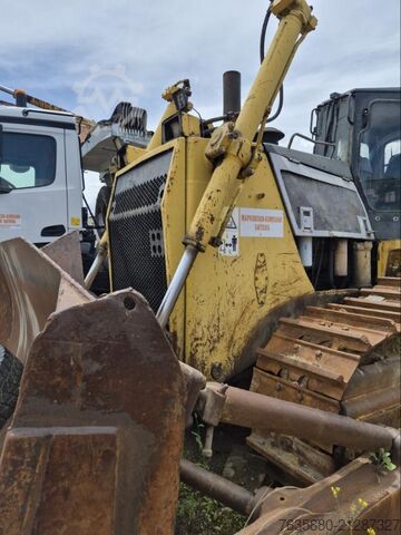 Chain excavator Komatsu D155AX-5