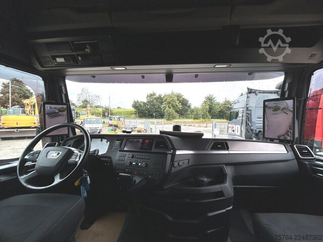 Standard SZM MAN TGX 18.560 BL/Retarder/ACC/2x Tank/D30 Motor!
