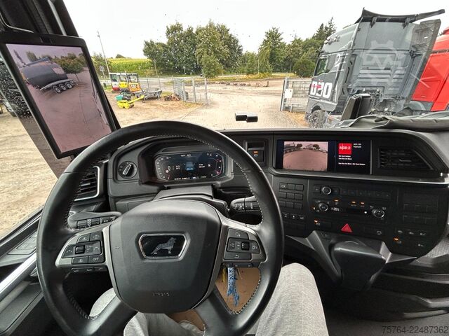Standard SZM MAN TGX 18.560 BL/Retarder/ACC/2x Tank/D30 Motor!